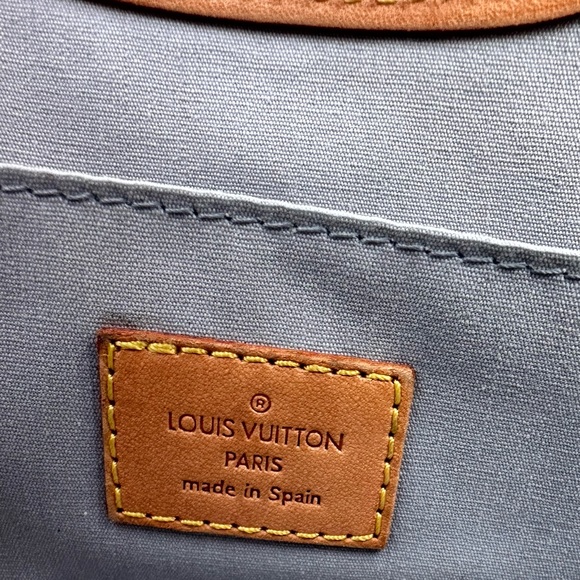 Louis Vuitton Roxbury Drive Perle Vernis Handbag - Picture 7 of 16